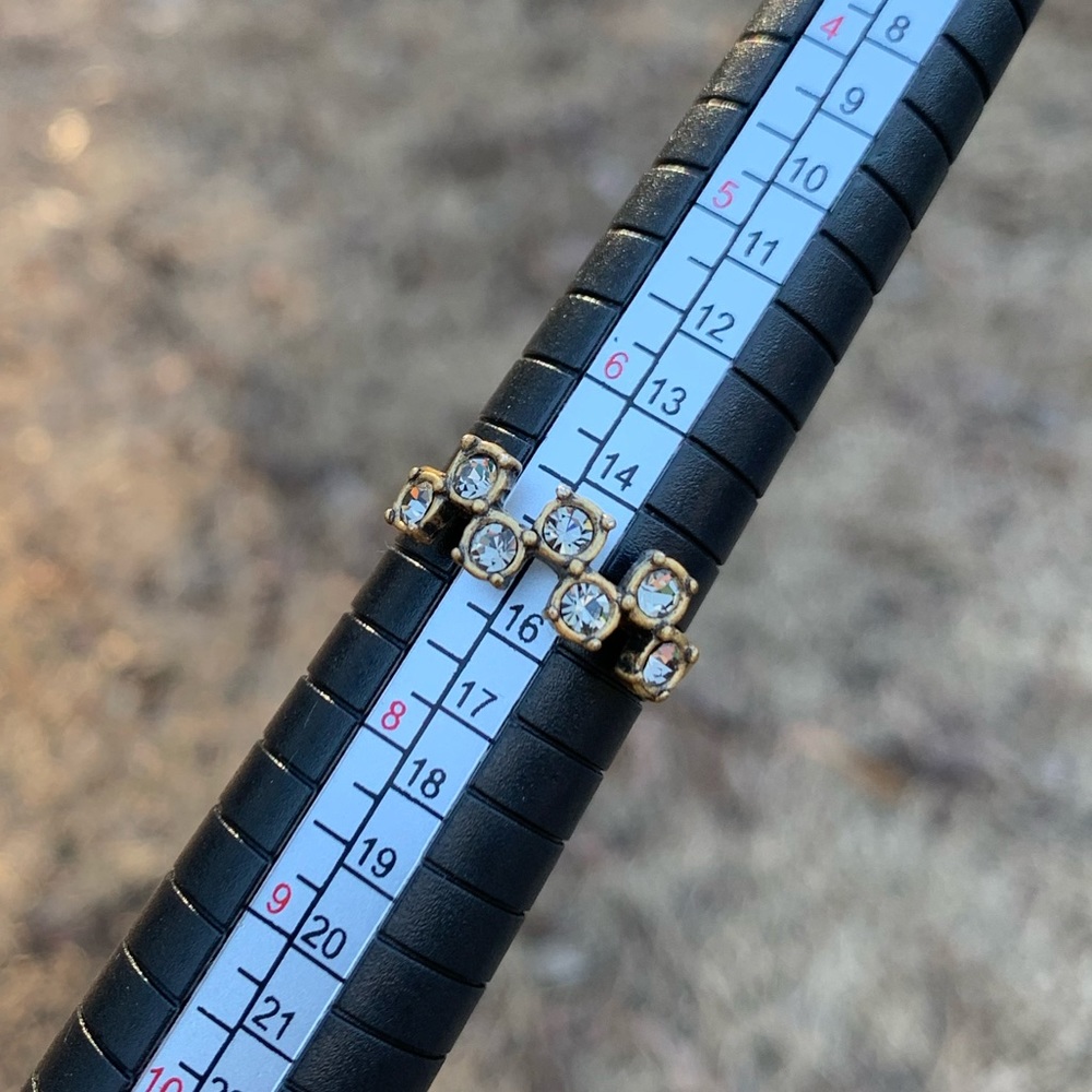 Rhinestone Ring - Picture 13 of 16